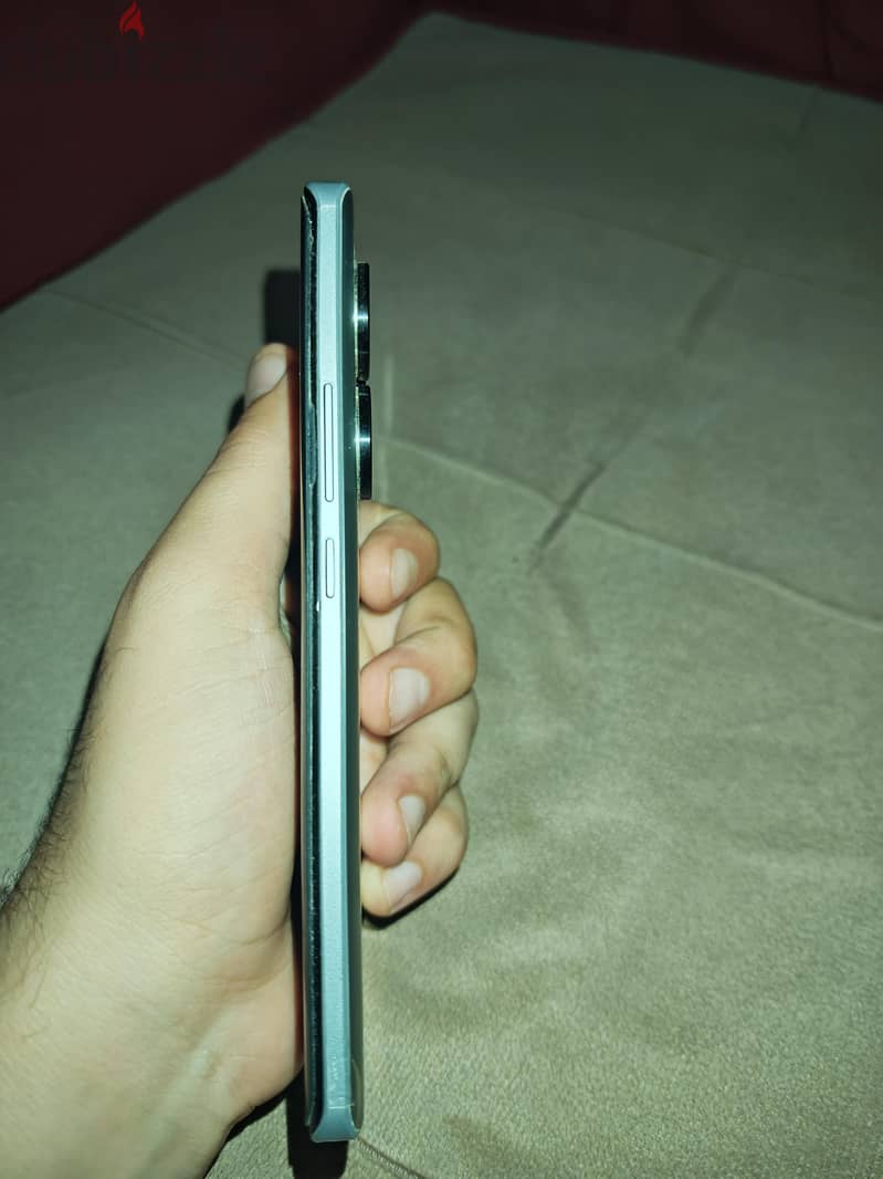 Realme GT 6 2