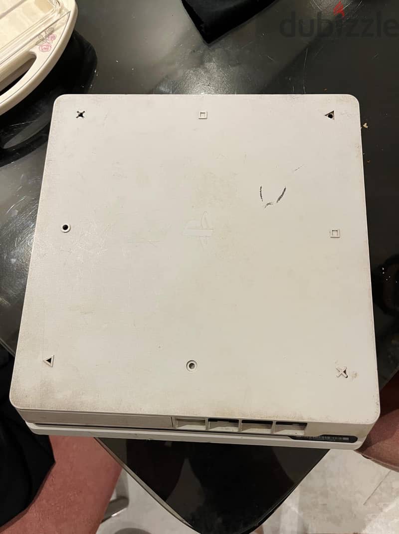 PS4 slim شخصي 1
