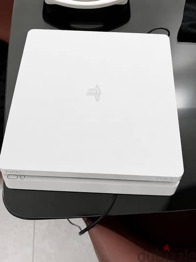 PS4 slim used