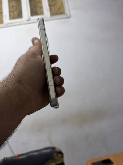 Oppo Reno 15 5G ضمان محلي استخدام اقل من شهرين خطين