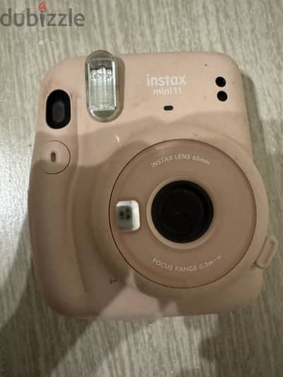 Instax mini 11 pink camera من غير فصال Instax mini 11 pink camera من غير فصال