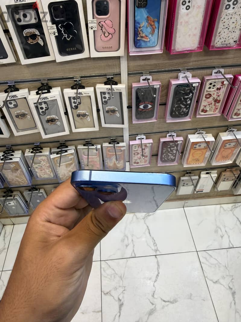 Apple - iPhone 13 1