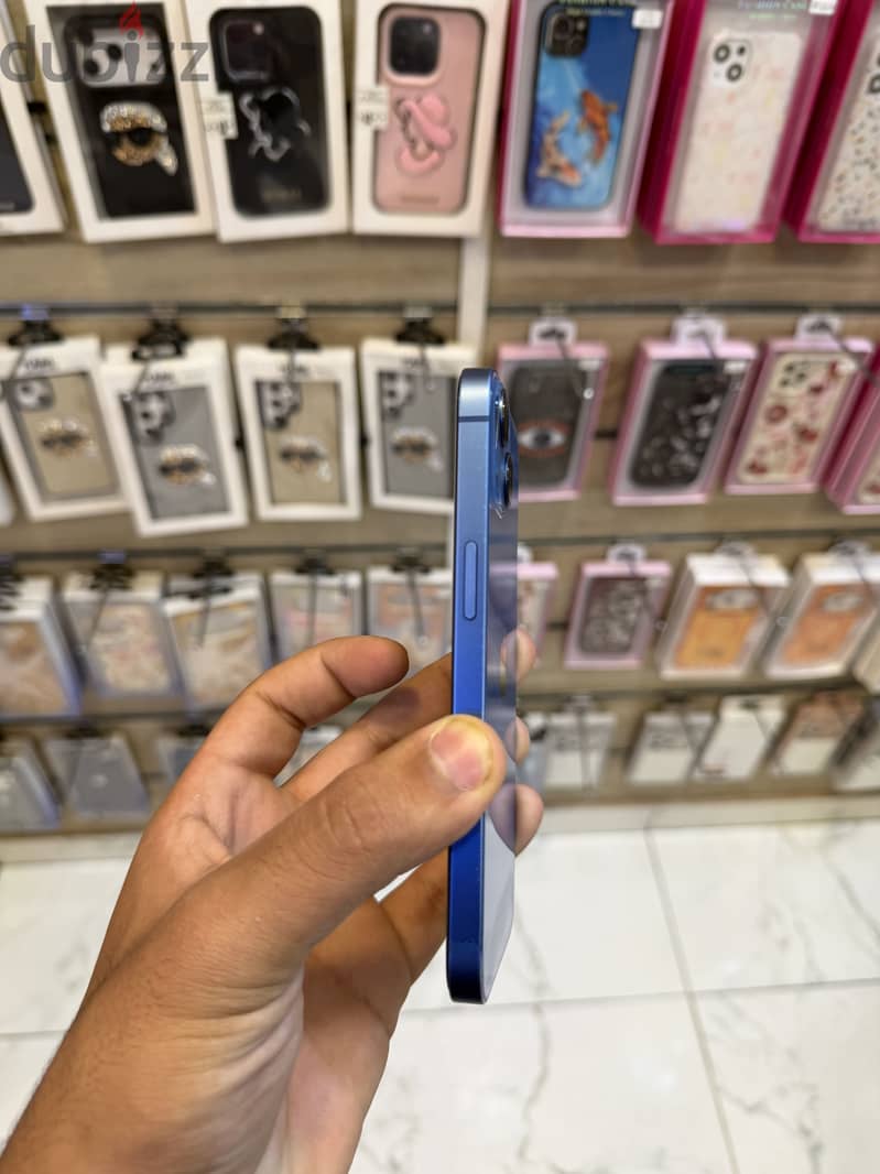 Apple - iPhone 13 2