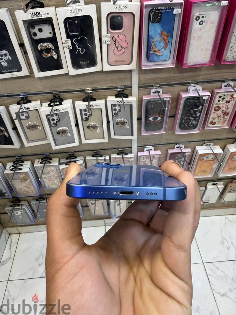 Apple - iPhone 13 4