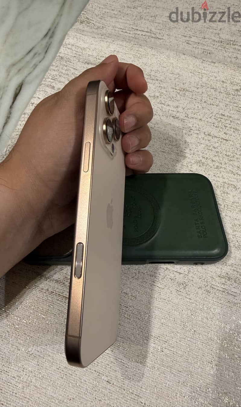 Apple - iPhone 16 Pro Max 4