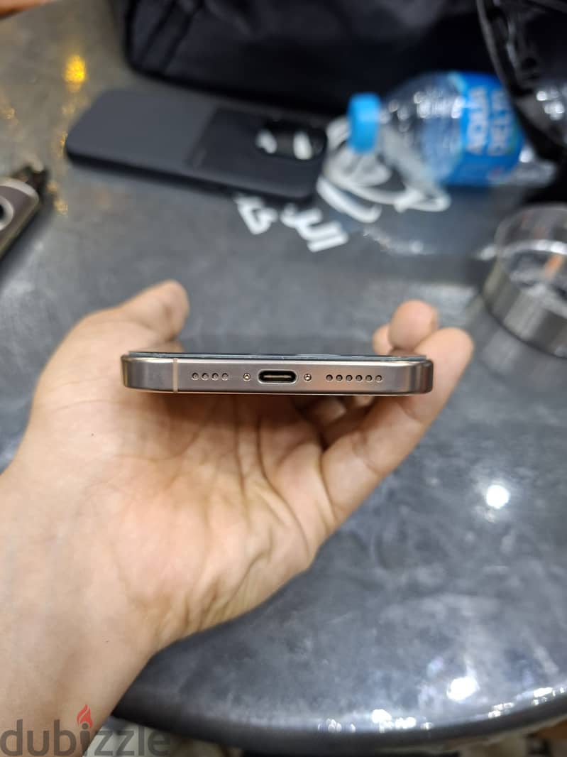 Apple - iPhone 16 Pro Max 1