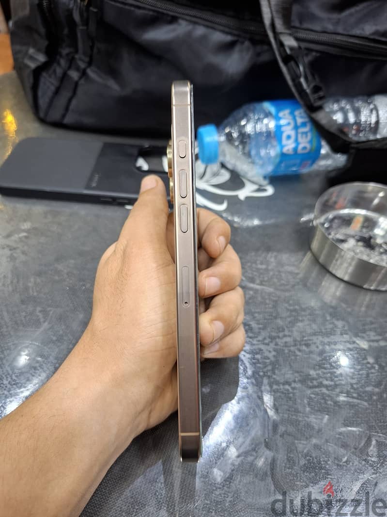Apple - iPhone 16 Pro Max 2