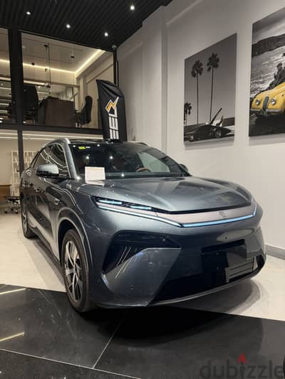 BYD Tang L DM-i 2026