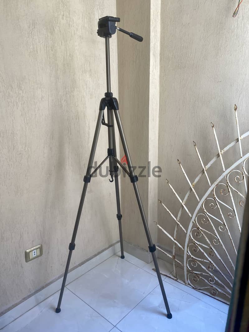 Tripod 1