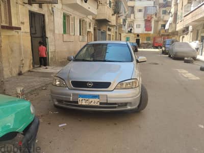 أوبل أسترا 2000