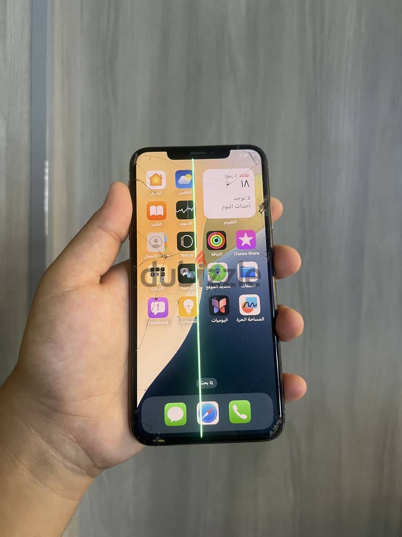 Apple - iPhone XS Max 1