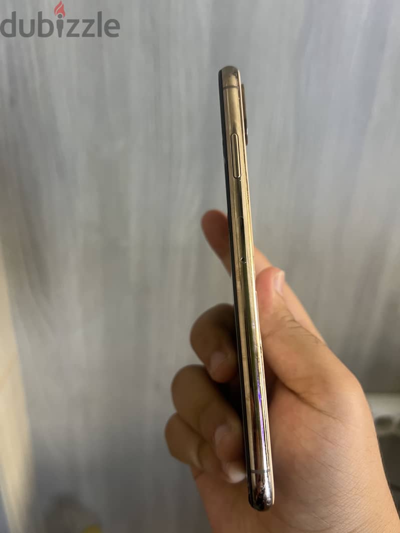 Apple - iPhone XS Max 2