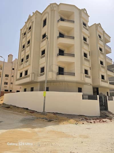 شقه بحر صريح تاني نمره من جمال عبد الناصر استلام فوري دور متكرر