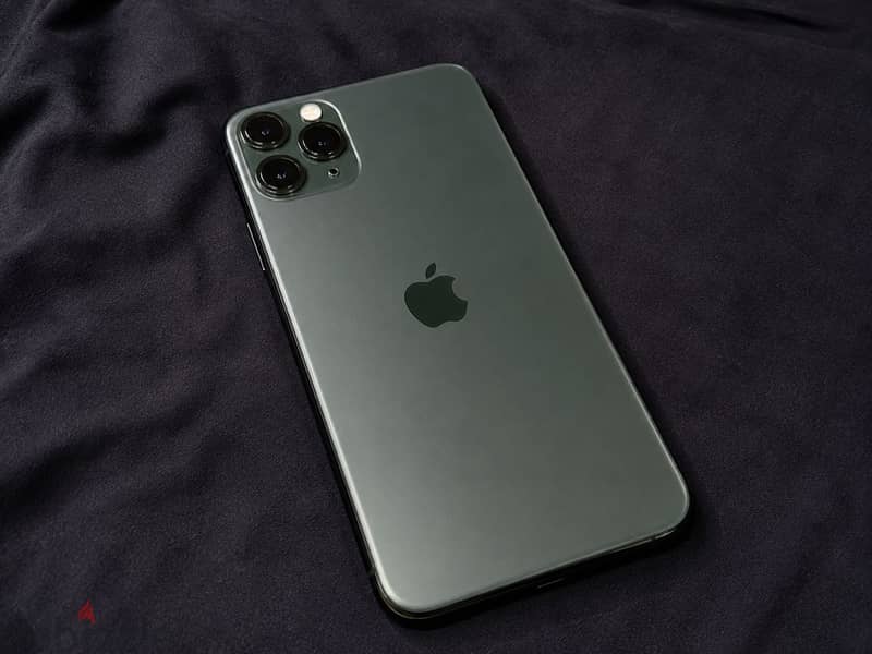 Apple - iPhone 11 Pro Max 1
