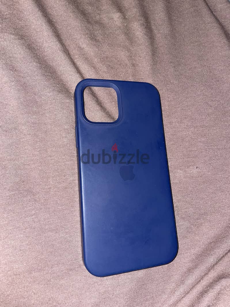 iPhone 12/12 Pro covers 1
