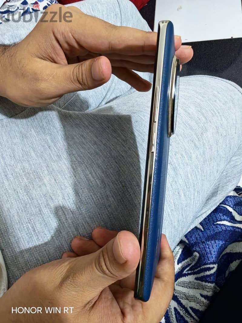 ريلمى 12 برو+ 6