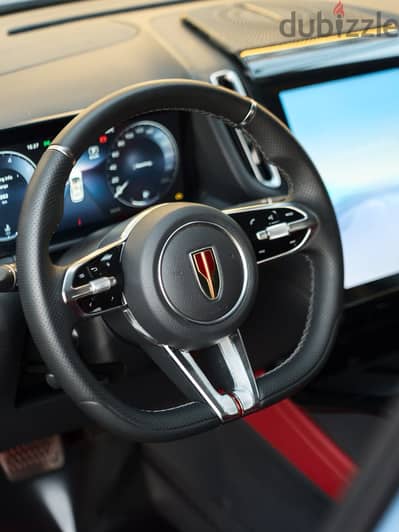 Hongqi HS3 2026