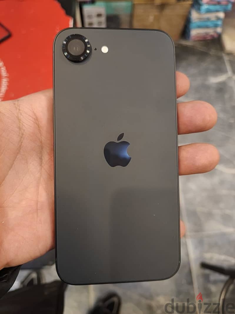 Apple - iPhone 16e 3