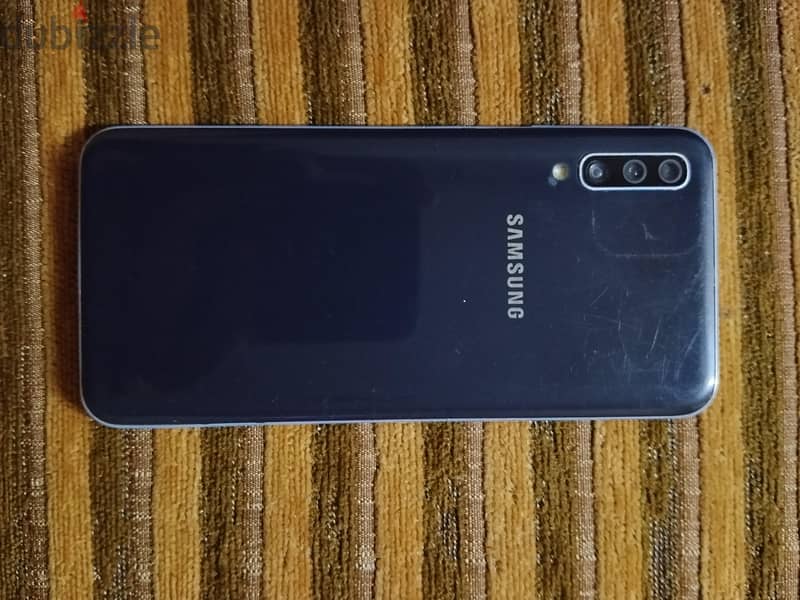 Samsung A50 3