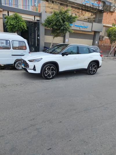 سياره للبيع