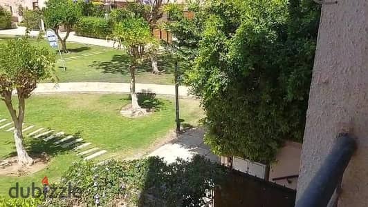 Apartment for sale in Al-Rehab with an area of 155 meters consisting of 3 bedrooms, one of them is a master suite, 3 bathrooms, reception area with 3 pieces, land view from the front and back, steps from the mosque, close to services, directly.
