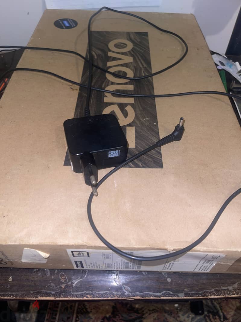 Lenovo IdeaPad 3 15IML05 1