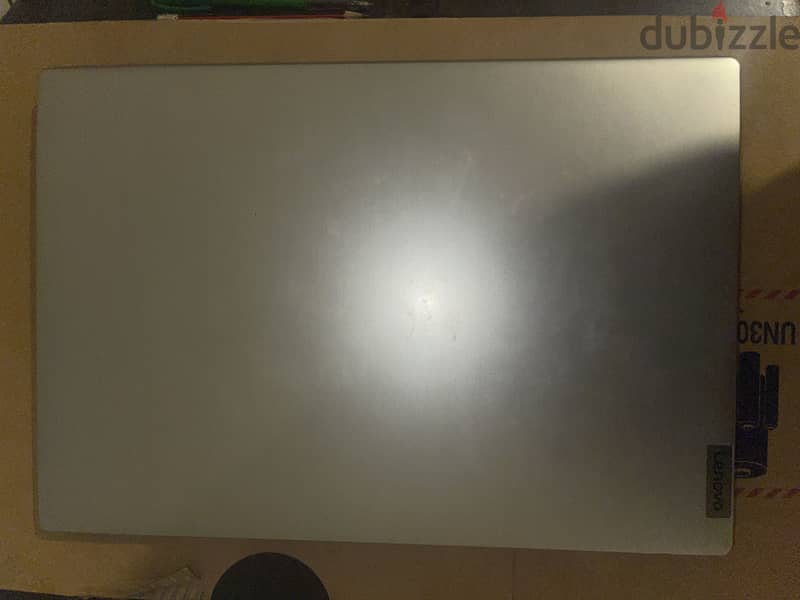 Lenovo IdeaPad 3 15IML05 8