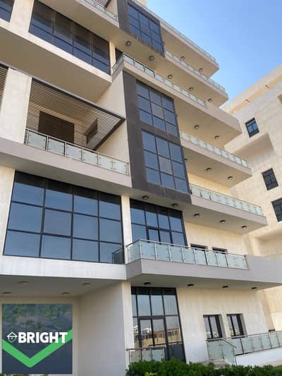 Your chance is now! Own a 217 sqm fully finished apartment at an unbeatable price, with a 50% discount and a direct landscape view in Jade Park. Your chance is now! Own a 217 sqm fully finished apartment at an unbeatable price, with a 50% discount and a direct landscape view in Jade Park.