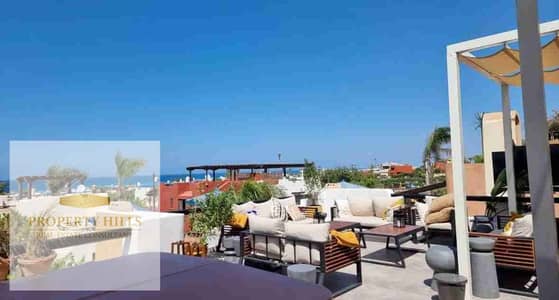 Fully finished chalet for sale in marsa baghush and first row Panoramic Sea view and bahry with 5 minutes walk for the beach also finishing with modern style and high end materials ready for viewing any time  Details:  Unit Type: chalet  Bedrooms: 3  Buil