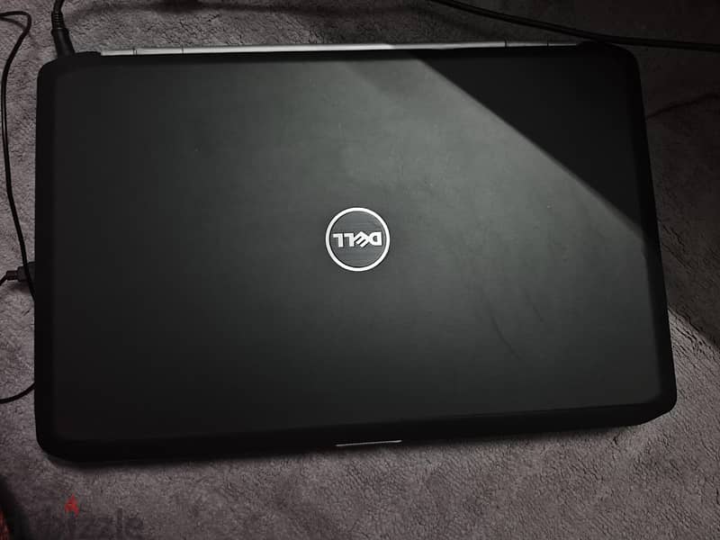 لابتوب Dell 4