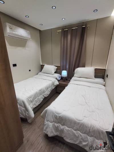 Studio for rent in October, First district, hotel furniture, ultra modern
