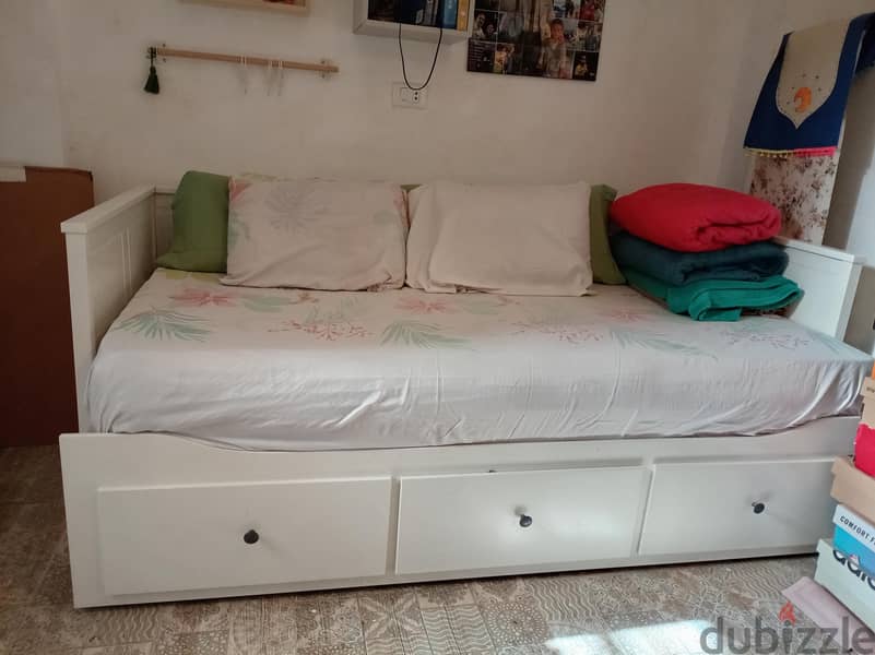 IKEA DAY BED AS NEW 1