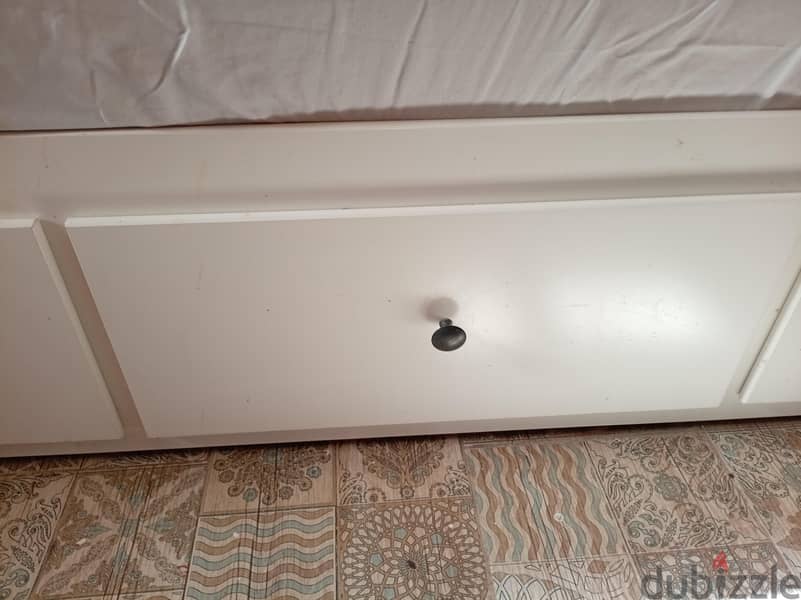 IKEA DAY BED AS NEW 3