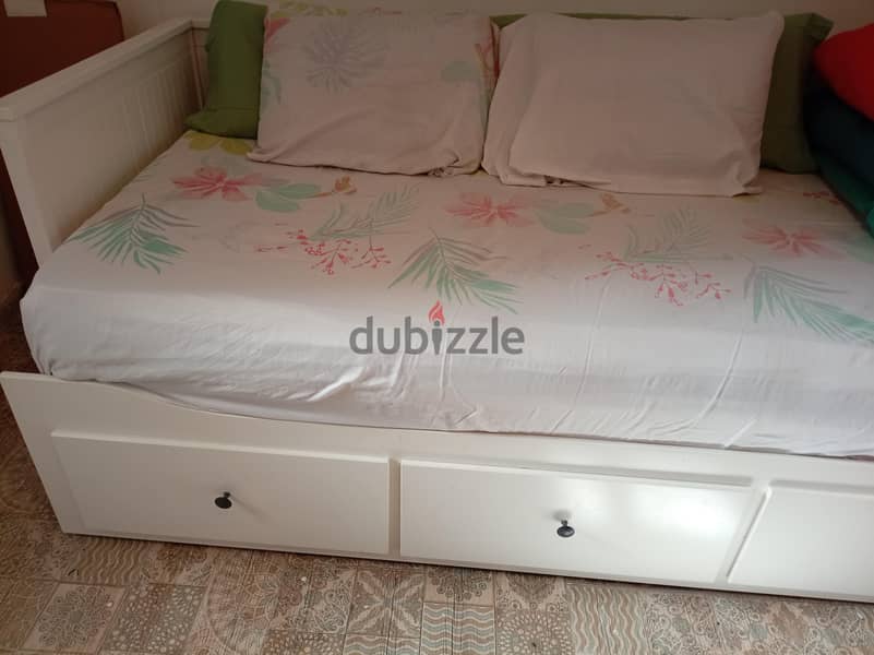 IKEA DAY BED AS NEW 6