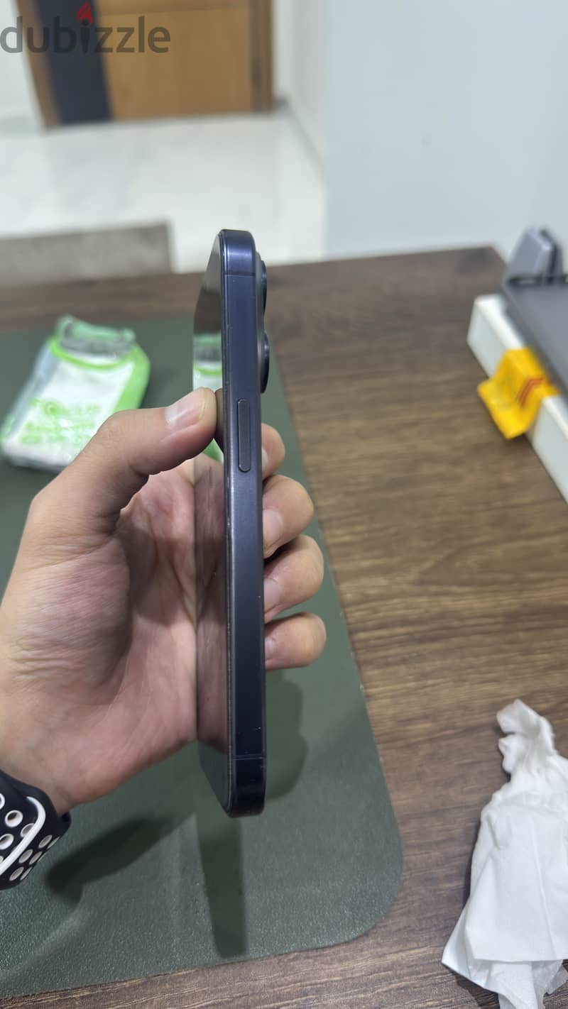 Apple - iPhone 15 Pro 2