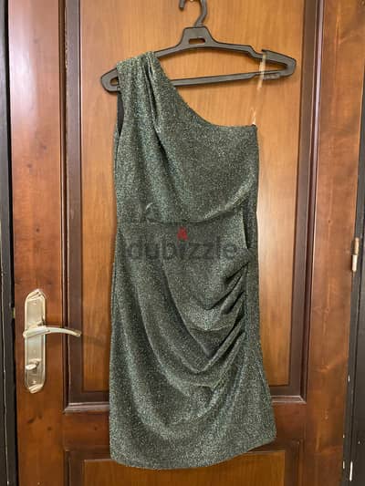 Sparkling emerald green dress
