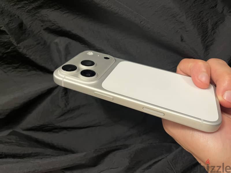 Apple - iPhone 17 Pro 2