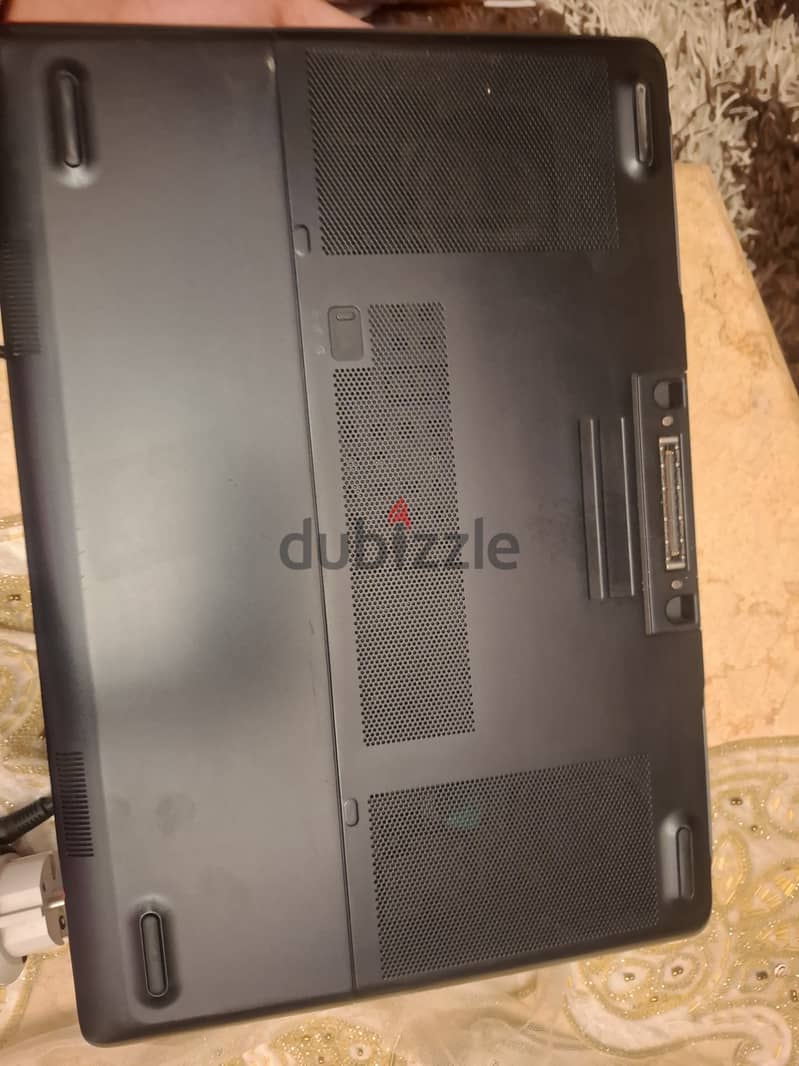 Dell precision 7520 1