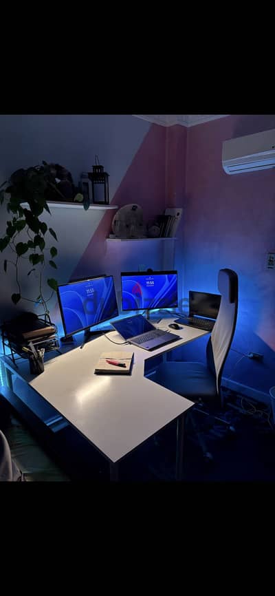 مكتب  L shape desk