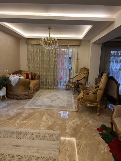 سفره + انتريه / dinning set and classic sofa