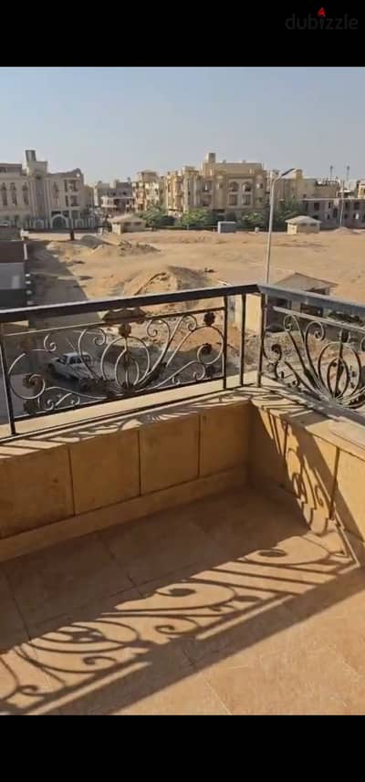250 m apartment villa Tamr Hana 4 reception and three rooms and 2 bathrooms open view