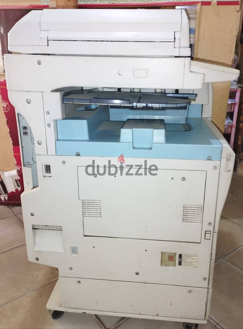 Ricoh aficio mp c2050 2