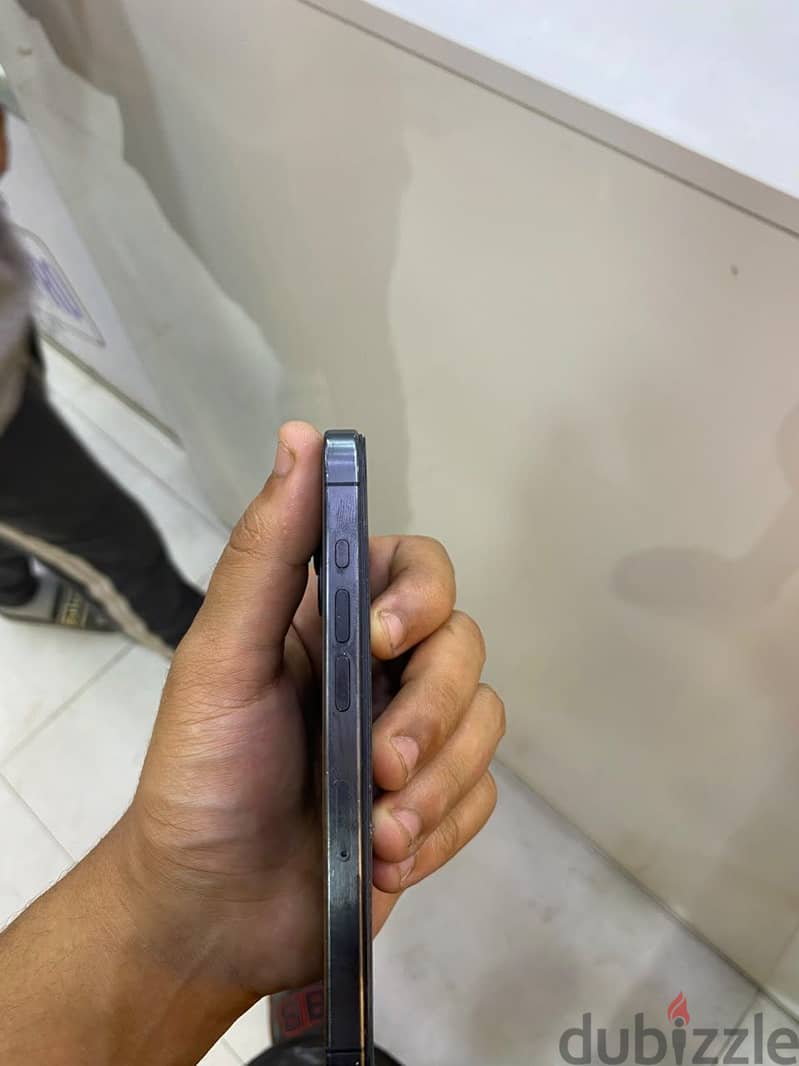 Apple - iPhone 15 Pro 2