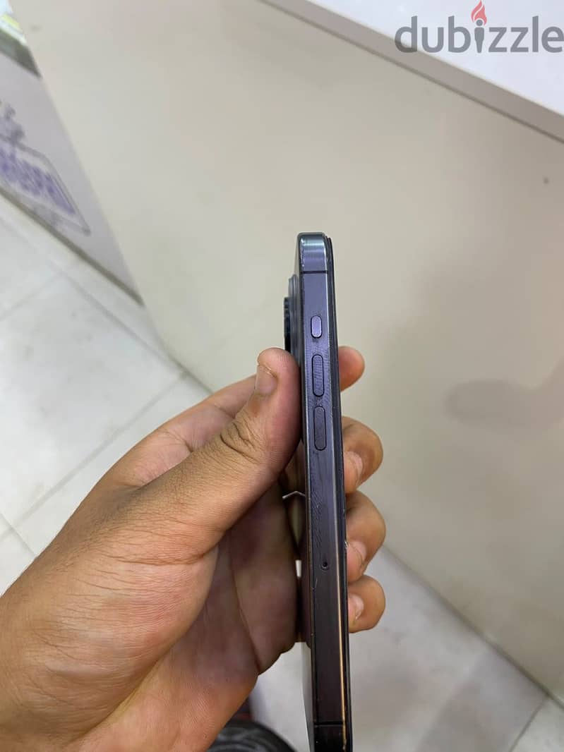 Apple - iPhone 15 Pro 7