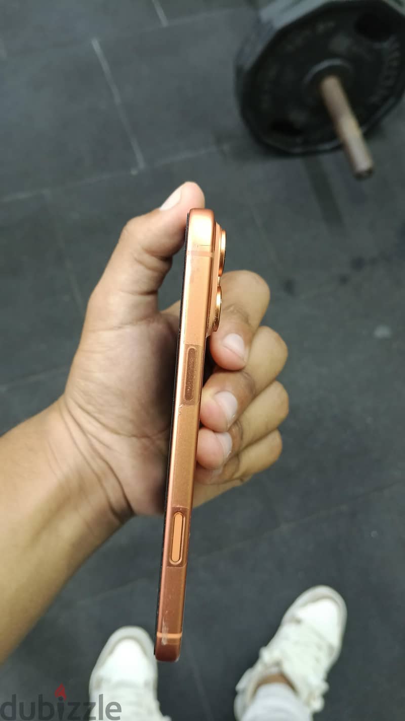 Apple - iPhone 17 Pro Max 4