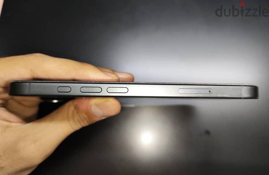 Apple - iPhone 17 4