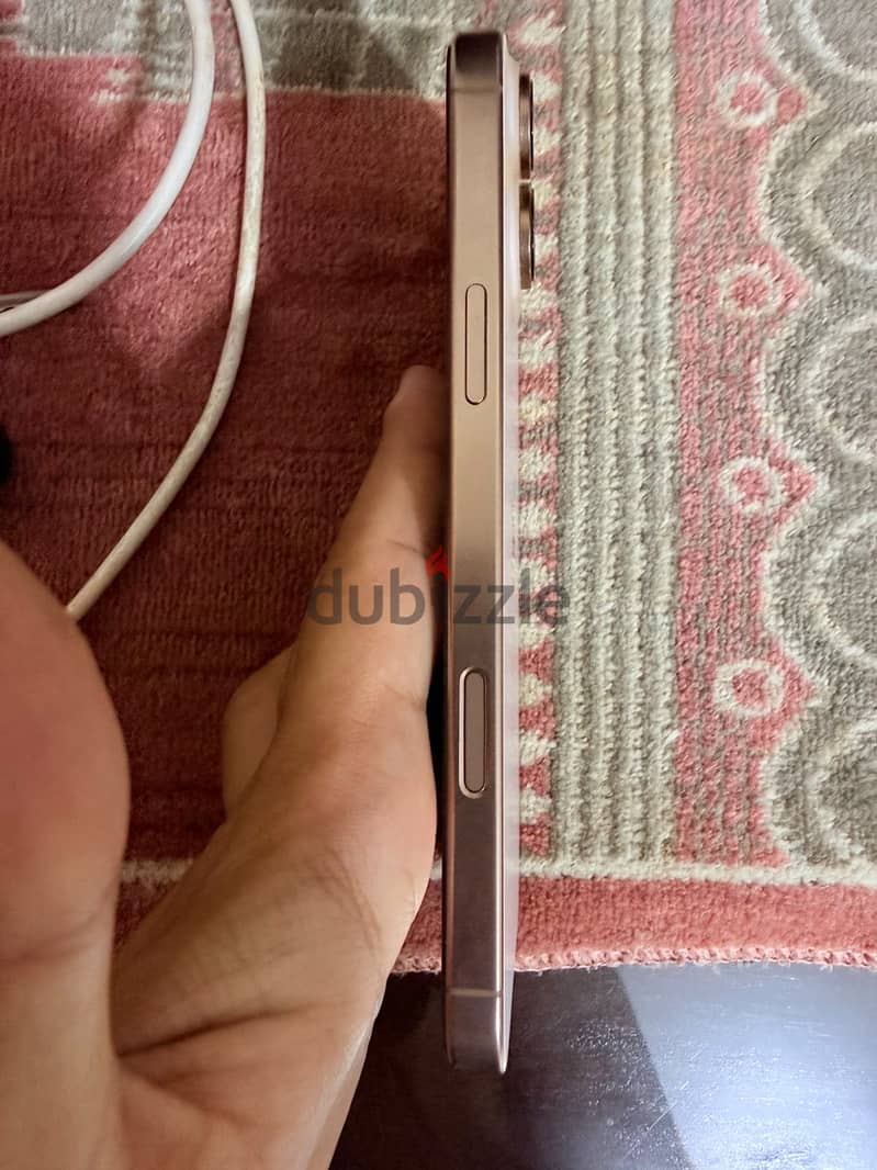 Apple - iPhone 16 Pro Max 3