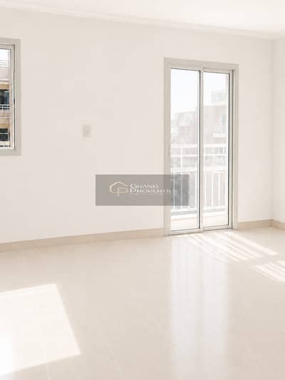 Apartment for rent in Madinaty (new law), near services, at a bargain price, asking price 13,000