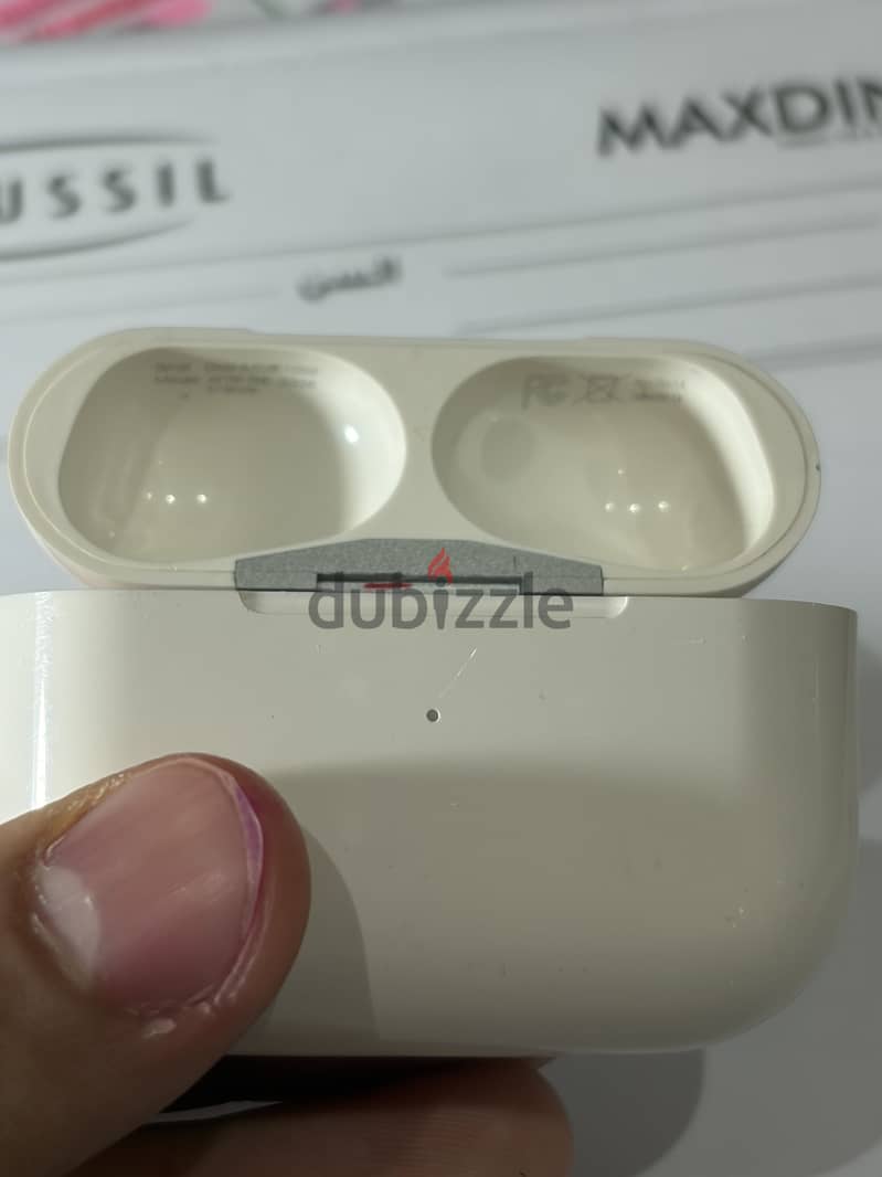 Apple airpods pro original case 1