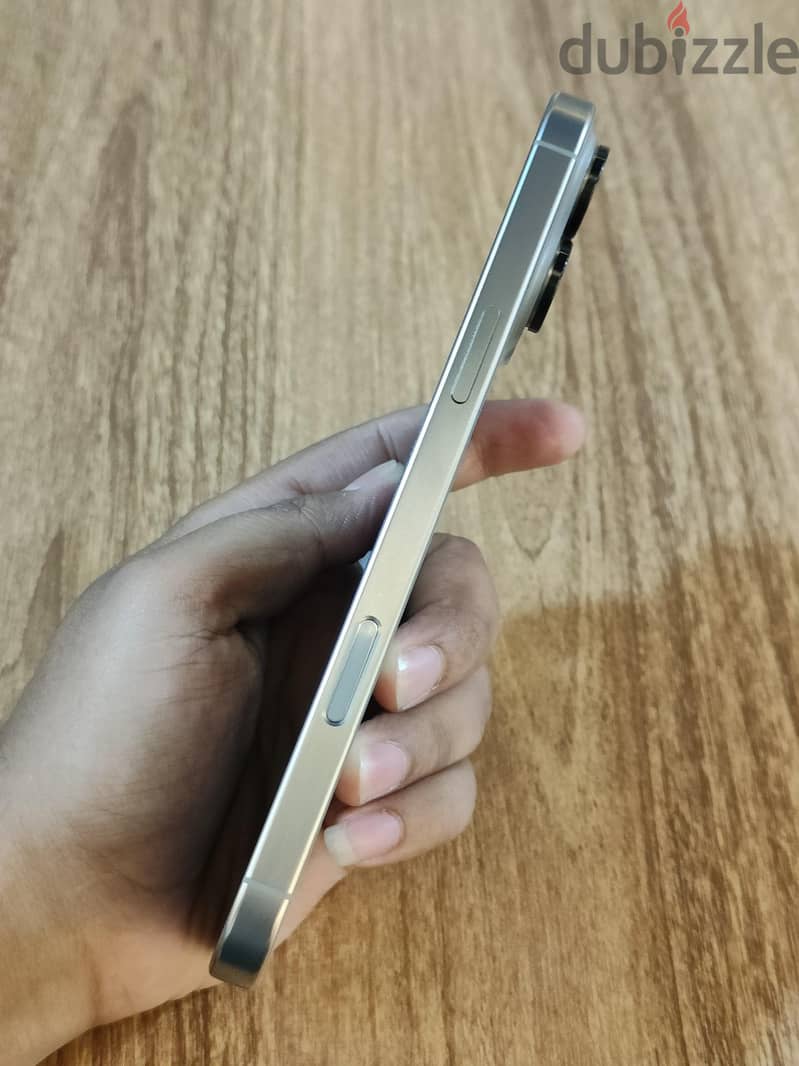 iPhone 16 Pro Max 3